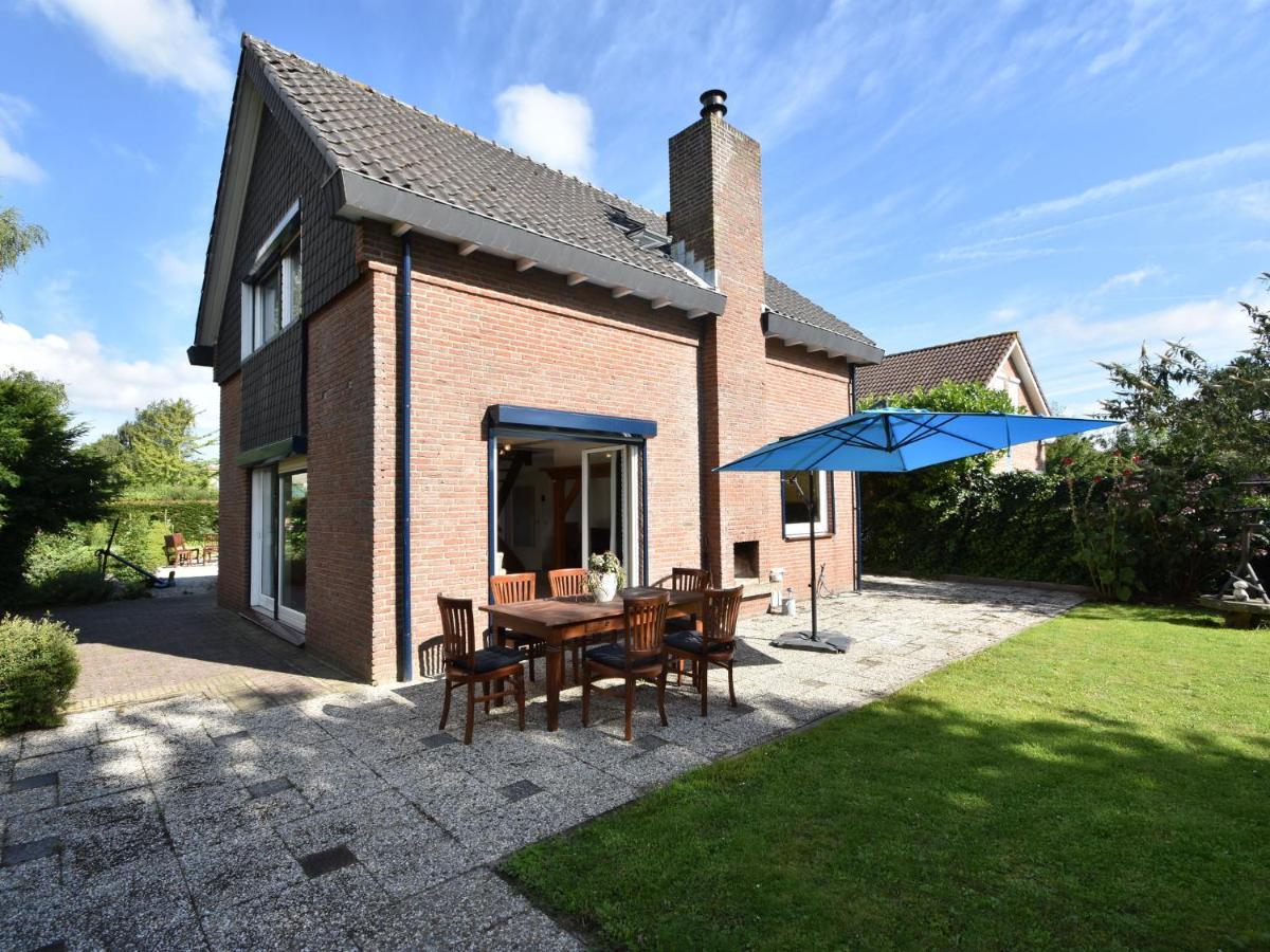 Holiday Home In Zeeland With Wide Views Брёйниссе Экстерьер фото