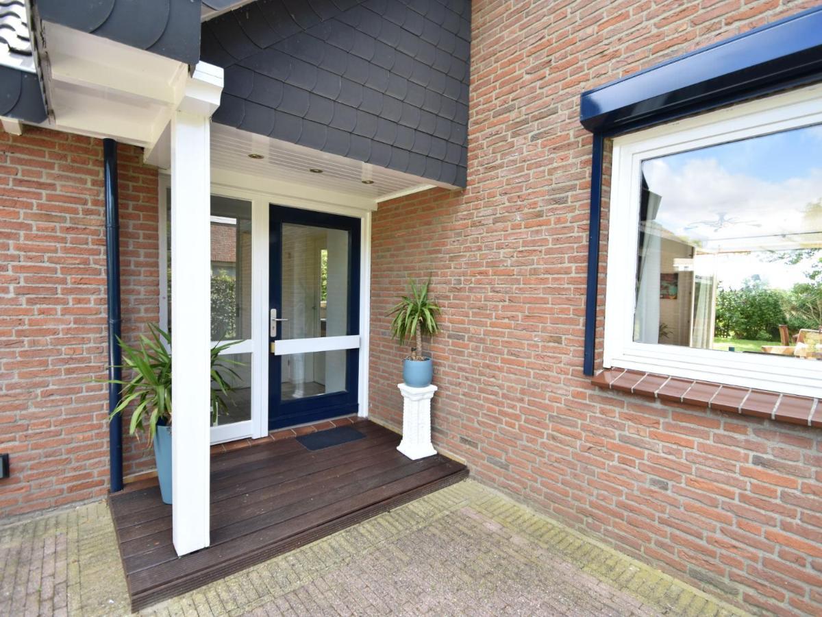 Holiday Home In Zeeland With Wide Views Брёйниссе Экстерьер фото